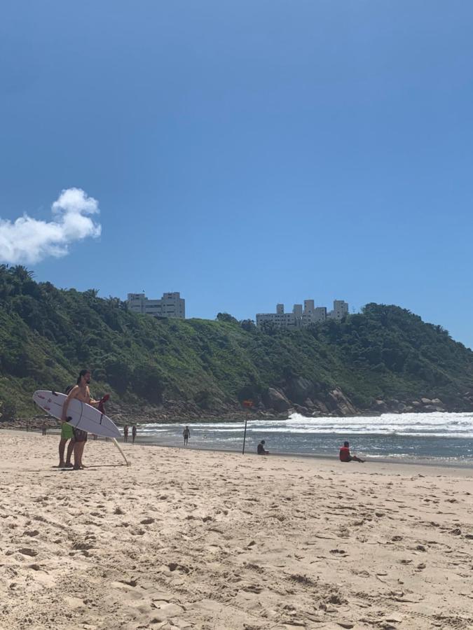 Lindo Apto Com Piscina A 150M Da Praia Do Tombo Гуаружа Екстериор снимка