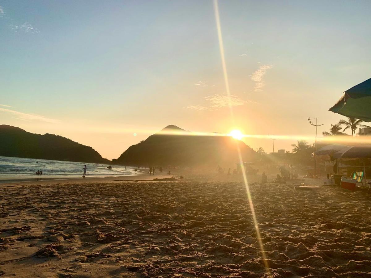 Lindo Apto Com Piscina A 150M Da Praia Do Tombo Гуаружа Екстериор снимка